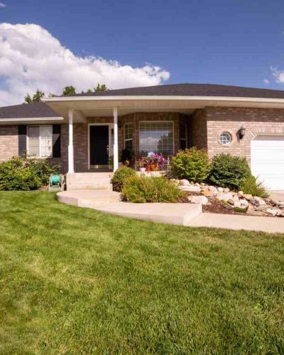 7 landscaping tips for a home with enhanced curb appeal